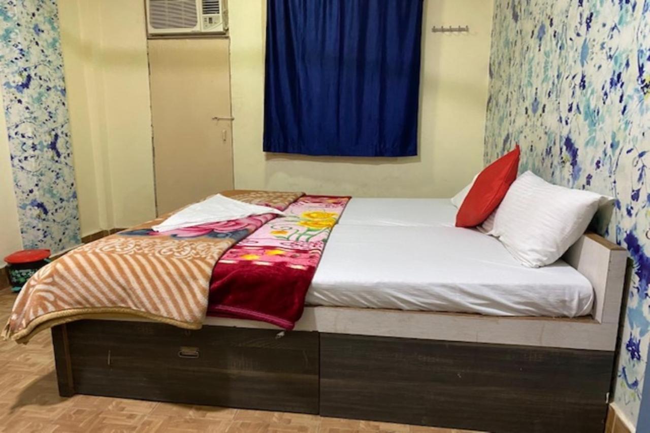 Vagabond Stay Hostel Varanasi Exterior foto